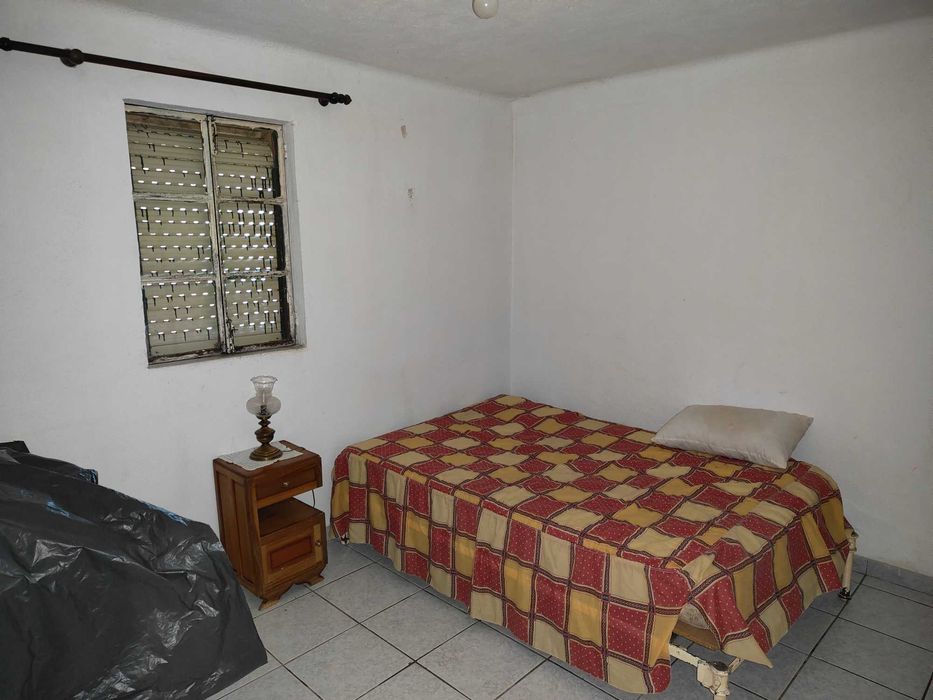 Moradia independente à VENDA na R. dos Ferreiros, 14, ALMEIDA