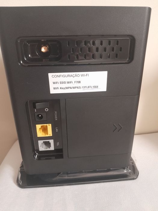 Router NOS Huawei como novo com os lacres