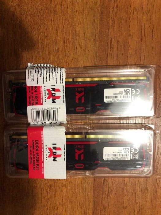 Модуль пам'яті GOODRAM IRDM X DDR4 3200MHz 16GB Kit 2x8GB Black