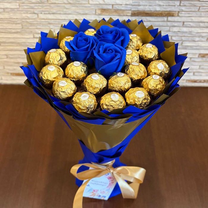 Słodki bukiet Ferrero Rocher i róże Prezent na 18 Urodziny, Ślub (2)