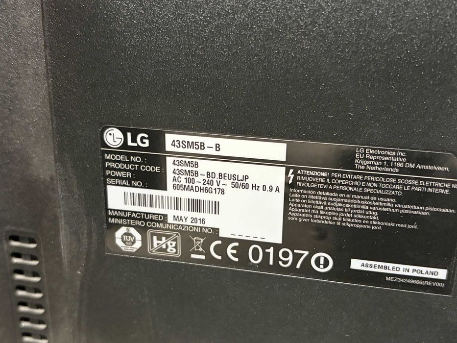 Monitor LG 43SM5B 43" + stojak