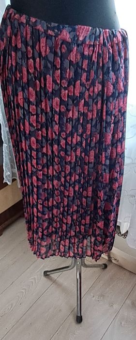 Spodnica plisowana z halką w pasie gumka