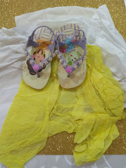 Chinelos .com decoração artesanal