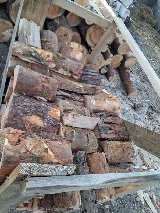 Sprzedam drewno rąbane i układane brzoza sosna