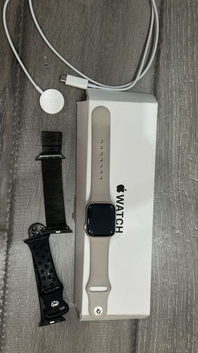 Apple Watch SE (Gen 2) 40mm Starlight S/M