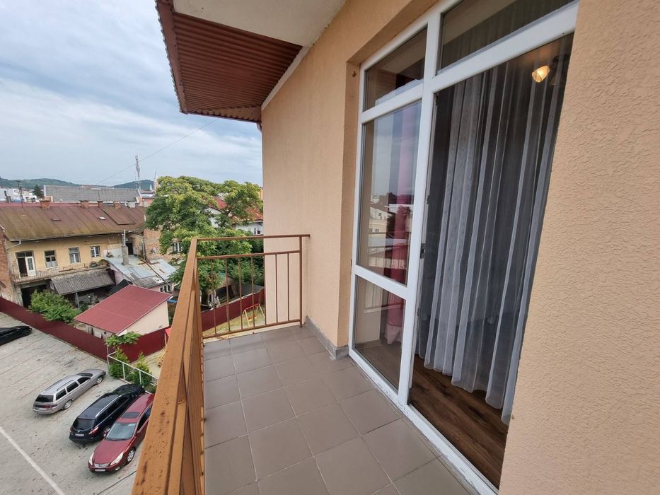 Затишна квартира подобово в центрі Мукачева біля Ратуші