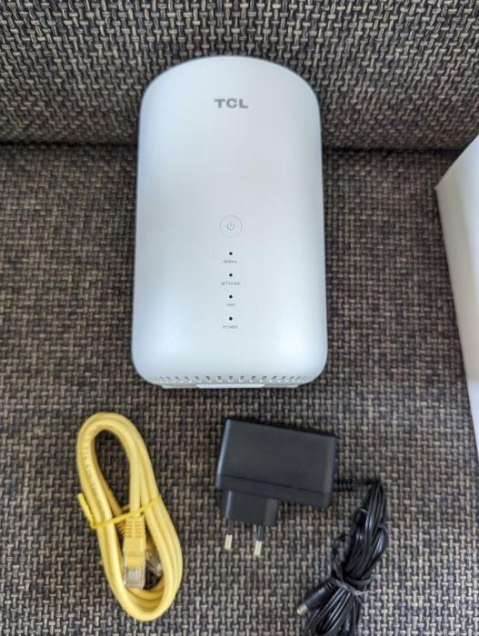 Router z modemem TCL Linkhub cat 13 LTE 4G 600 Mbps internet dom biuro