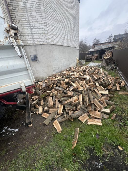 Дрова дуб та граб колоті рубані з доставкою