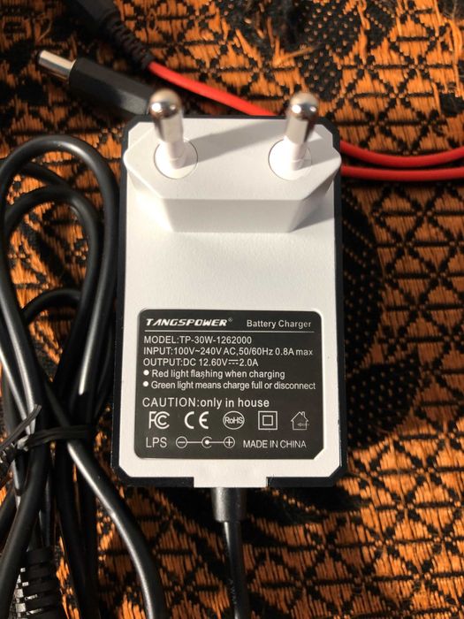 DIY Kit DC UPS Powerbank ДБЖ безперебойник 6x18650 5V/9V/12V