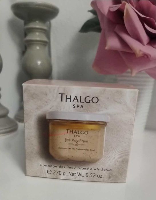 Peeling do ciała Thalgo Spa Iles Pacifique Island Body Scrub 270 g