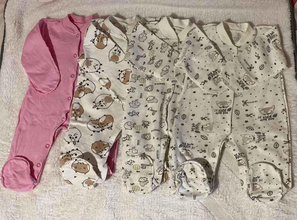 Продам дитячі чоловічки для немовлят теплі 56-62 розміру з царапками