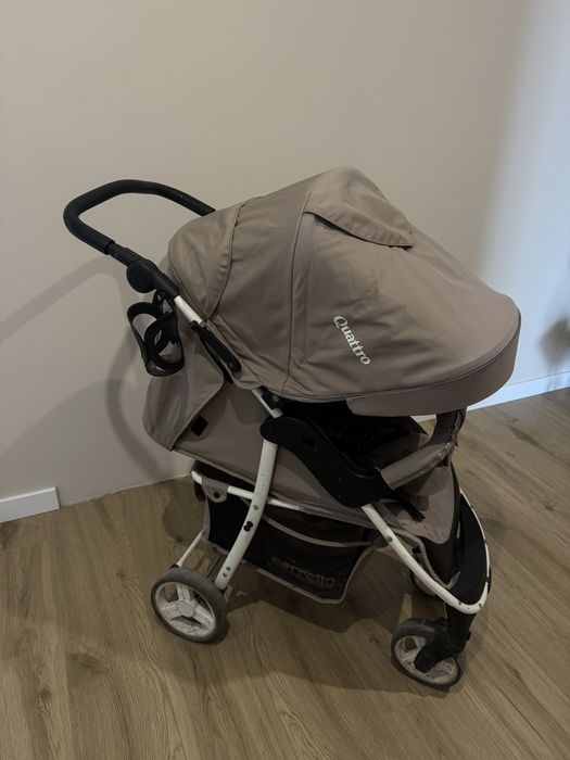 Прогулянкова каляска Carello