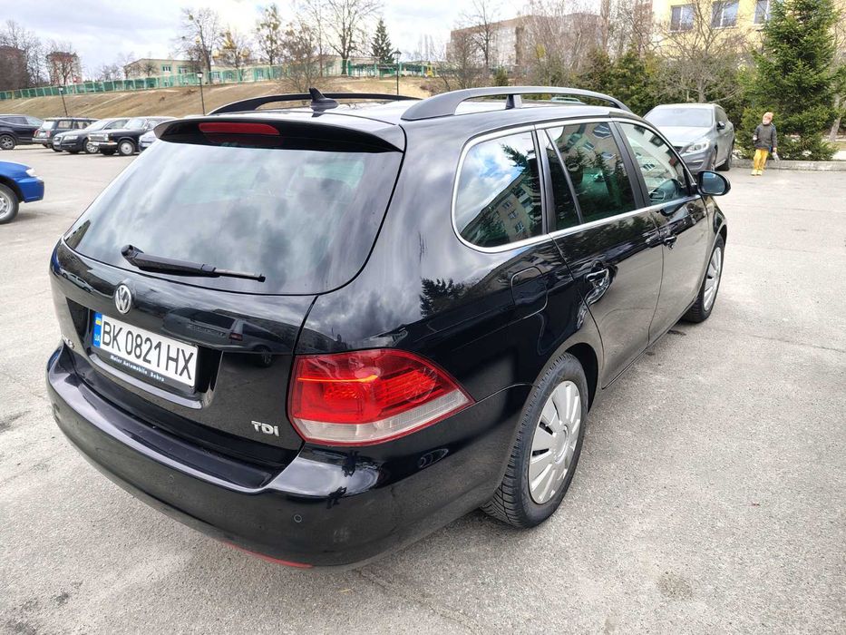 VW Golf VI  1,6tdi у дуже гарному стані