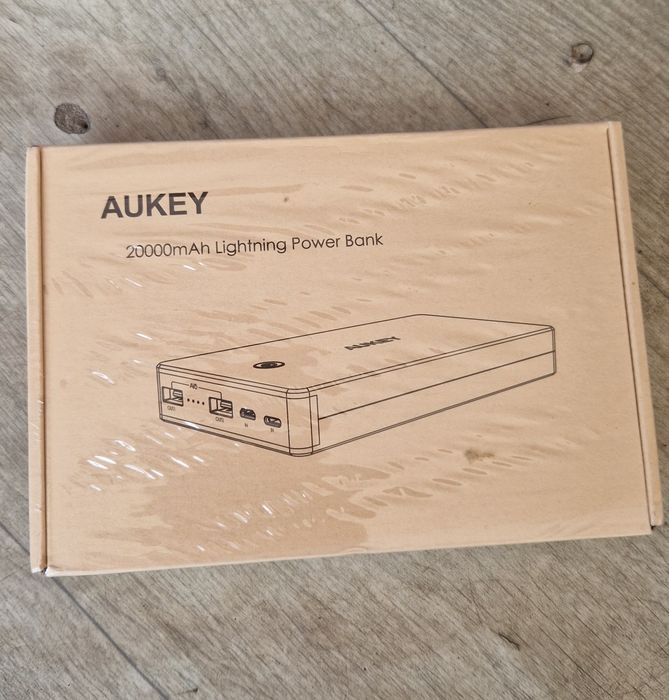 powerbank Aukey нові