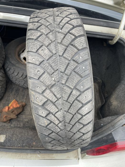 Зимние шипованниє шини r13