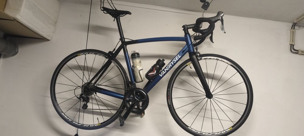 Bicicleta Van Rysel 900AF 105