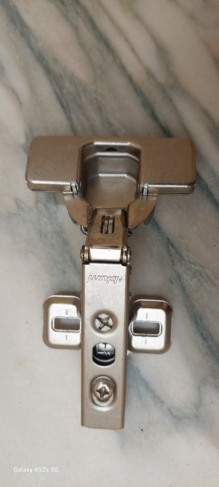 Dobradiças de alumínio