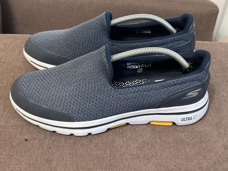 Чоловічі кросівки skechers