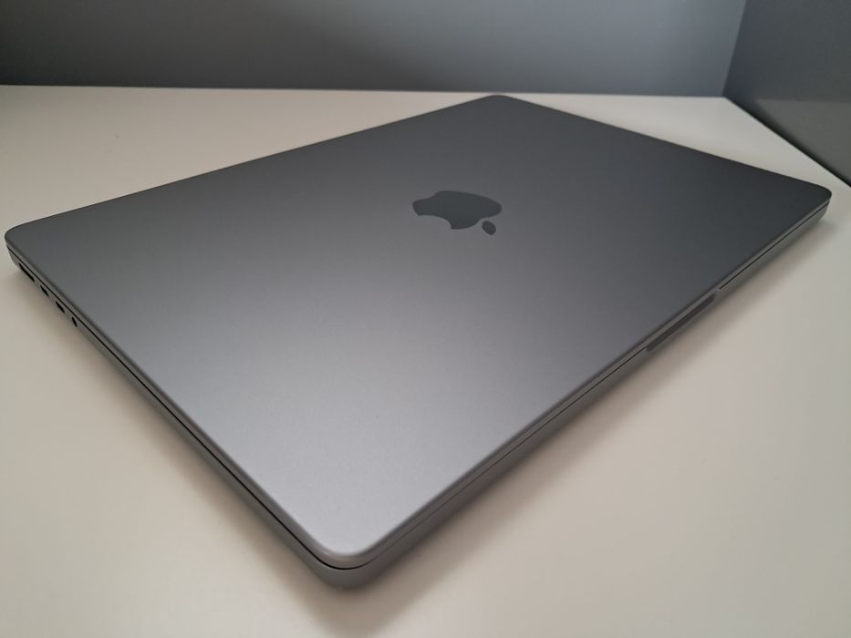 MacBook Pro 2021 M1 Max 14