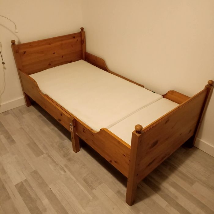 Łóżko rozsuwane Ikea  LEKSVIK