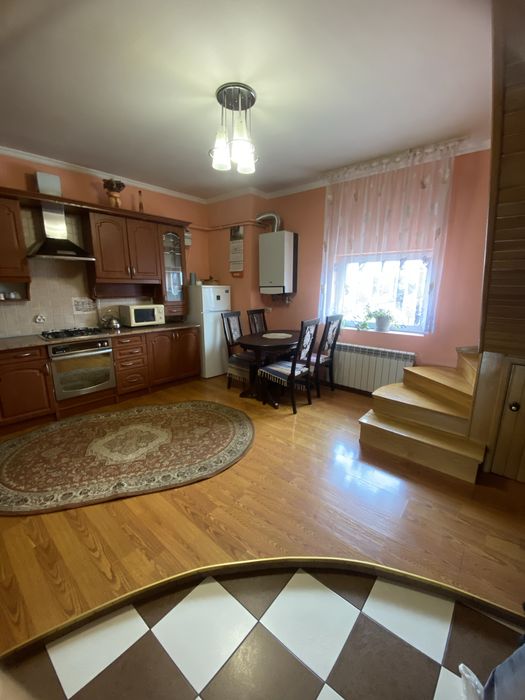 Квартира подобово в центрі міста Мукачева 2кім.