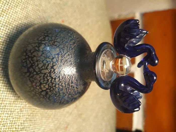 Frasco de Perfume Murano, tampa com cisnes