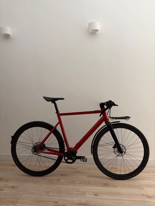 Bicicleta elétrica Desiknio com 3 modos de potência + luz integrada