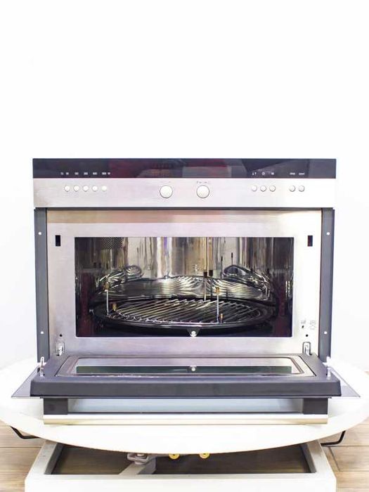 Електродуховка Siemens HB86Q560 в хорошем состоянии