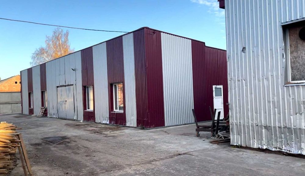 Виробничий комплекс 2200 м2 та 0,64 га, Волинська область