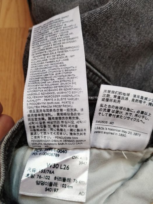 Джинси Levi's розм.М,Л