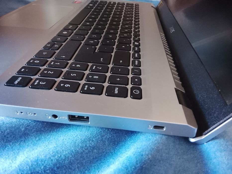 Vendo pc novo da marca acer