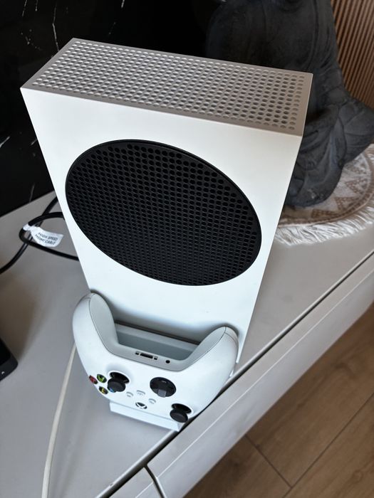 X box series s dobry stan