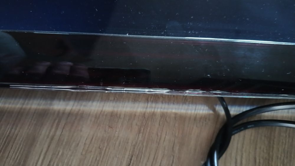 Uszkodzony Telewizor TV Samsung 37 cali UE37D5500