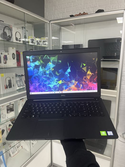 Ноутбук Dell Latitude 3500 i7-8565U NVIDIA MX130 DDR4 SSD