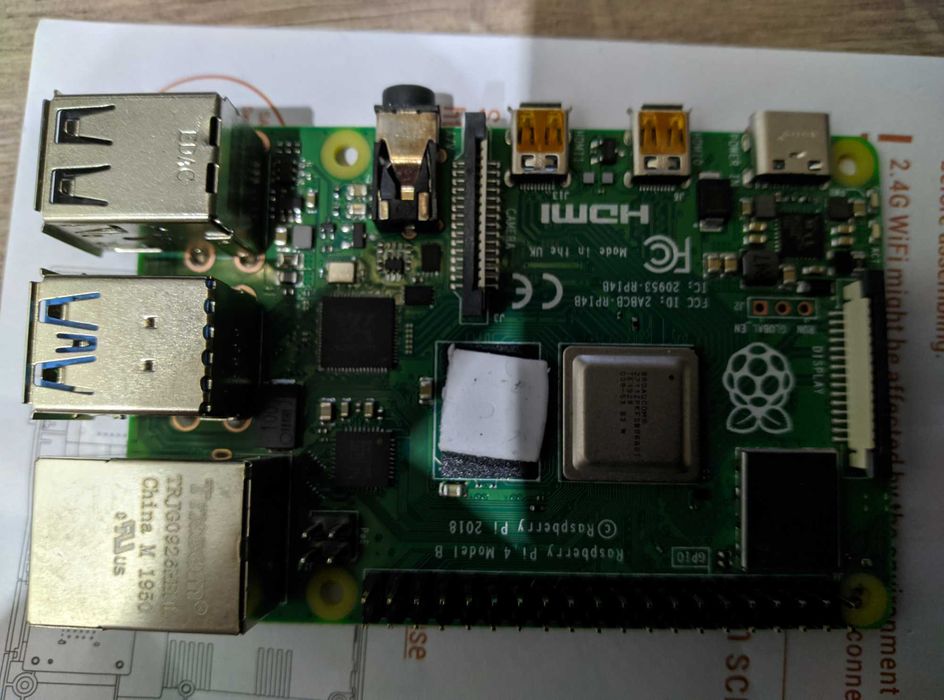 Мікрокомп'ютер raspberry pi 4 model b+корпус RETROFLAG NESPI RETROPIE