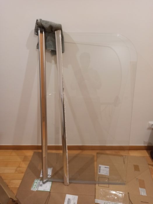 Resguardo de banheira em Vidro