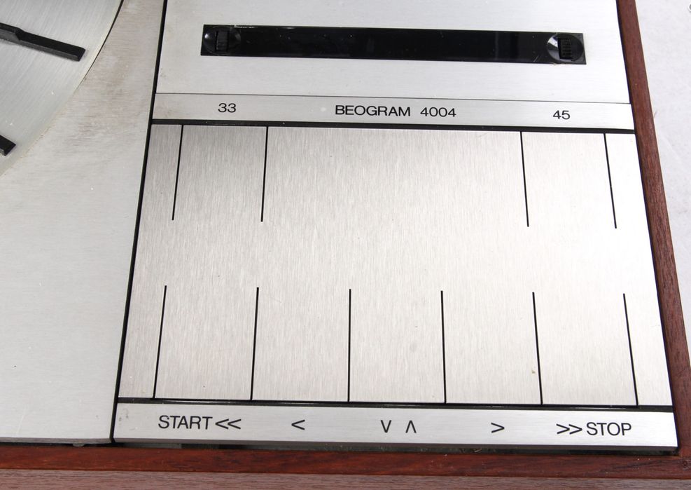 Bang & Olufsen Gramofon  Beogram 4004