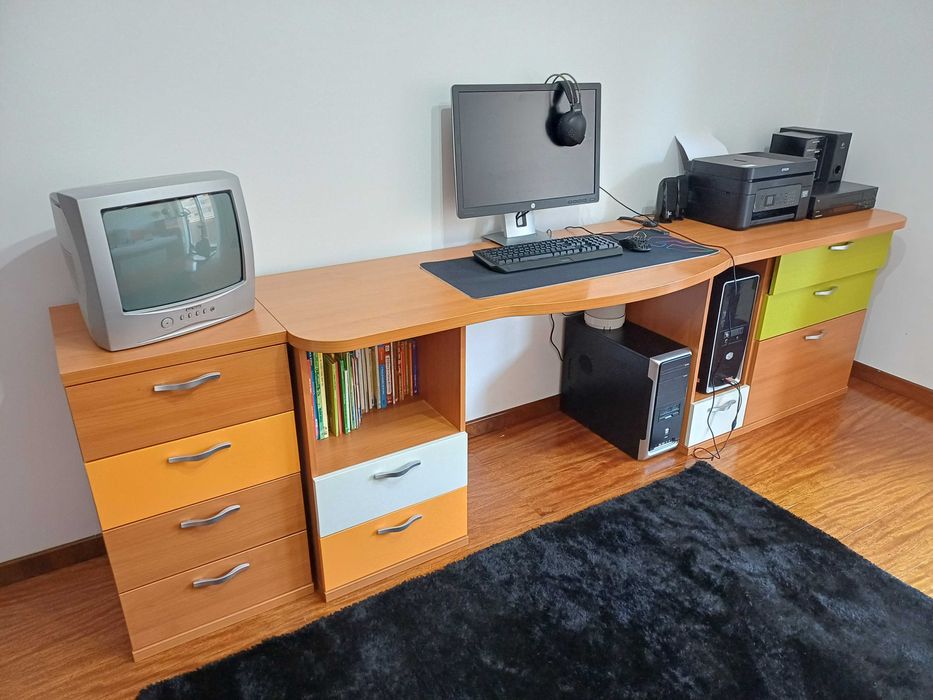 Vendo quarto/estúdio