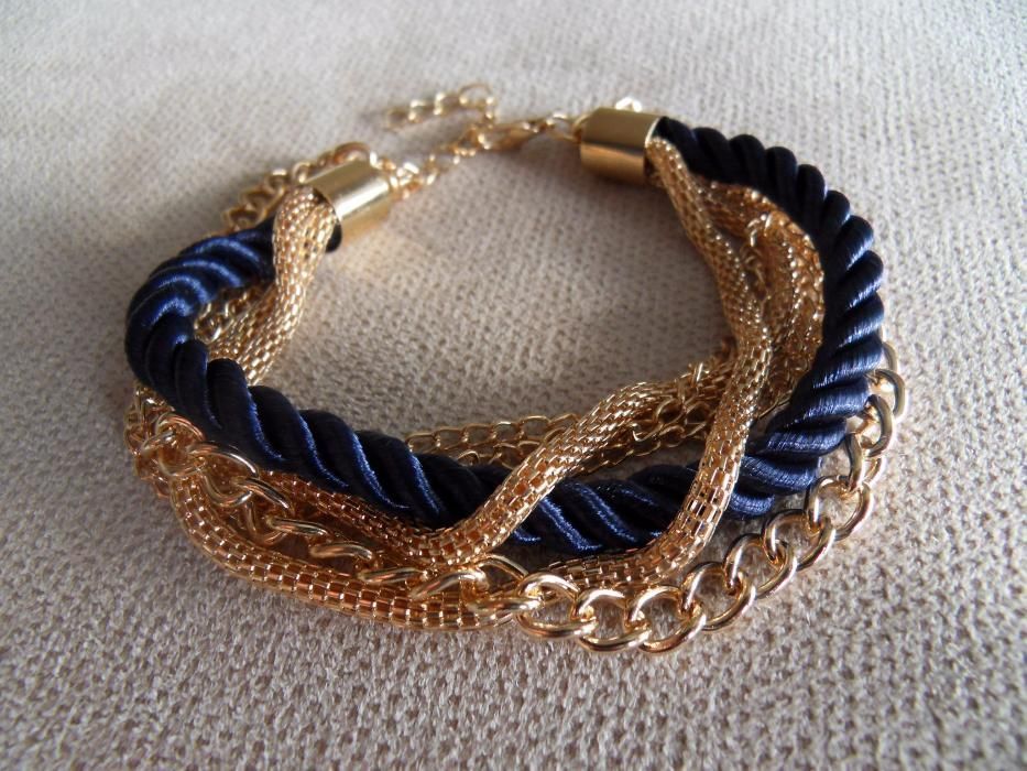 Bransoletka z łańcuszkami SZNUR biały