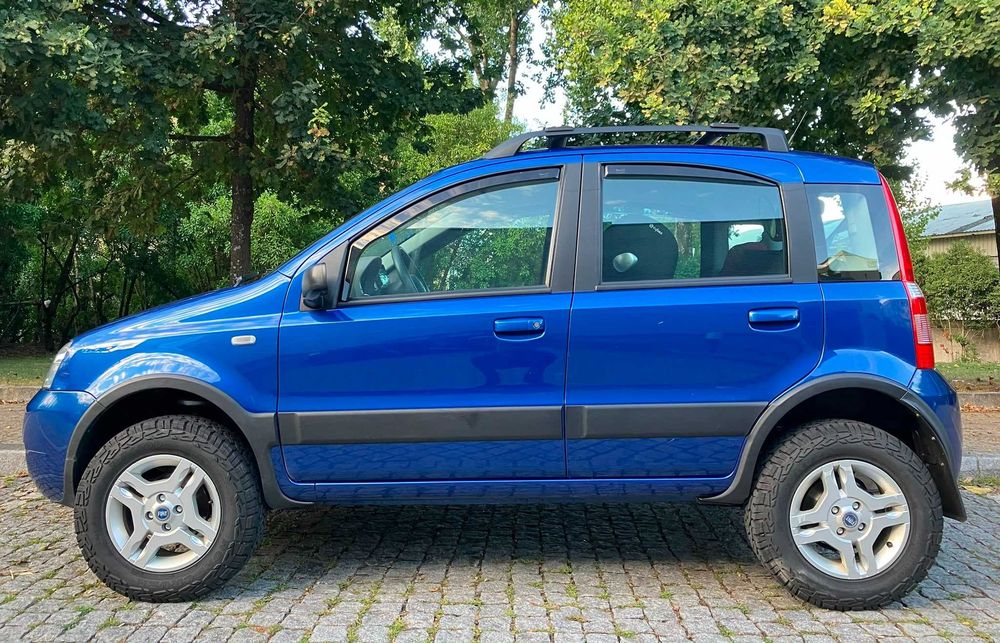 Fiat Panda 4x4 Climbing