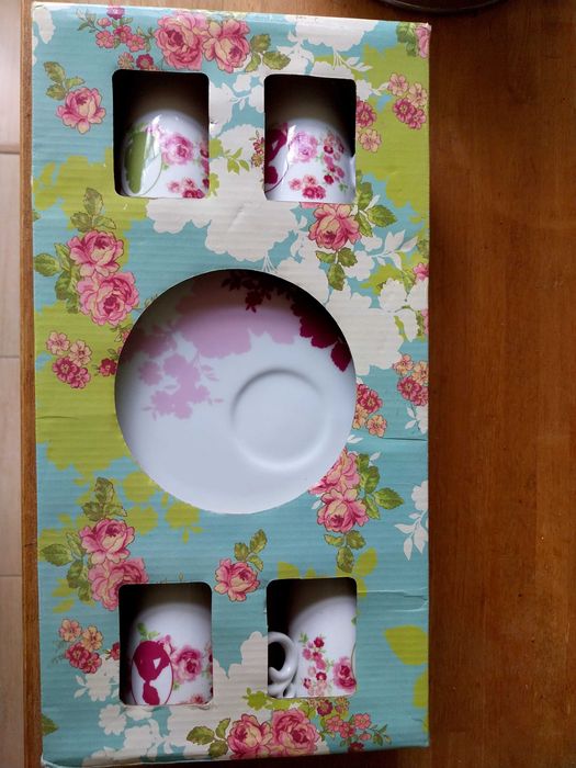 Tea/Coffee Set64750488174083121