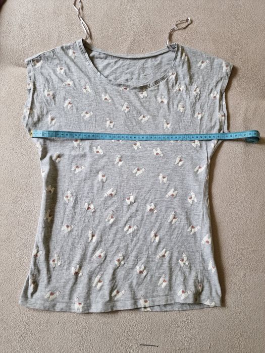 Tshirt w lamy marki orsay