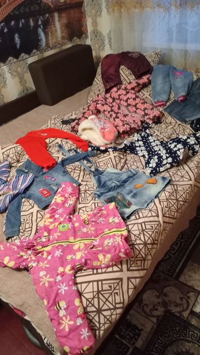 Продам речі на дівчаток