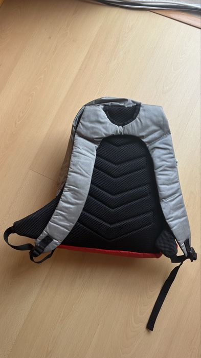 Mochila vermelha Ferrari (NOVO)