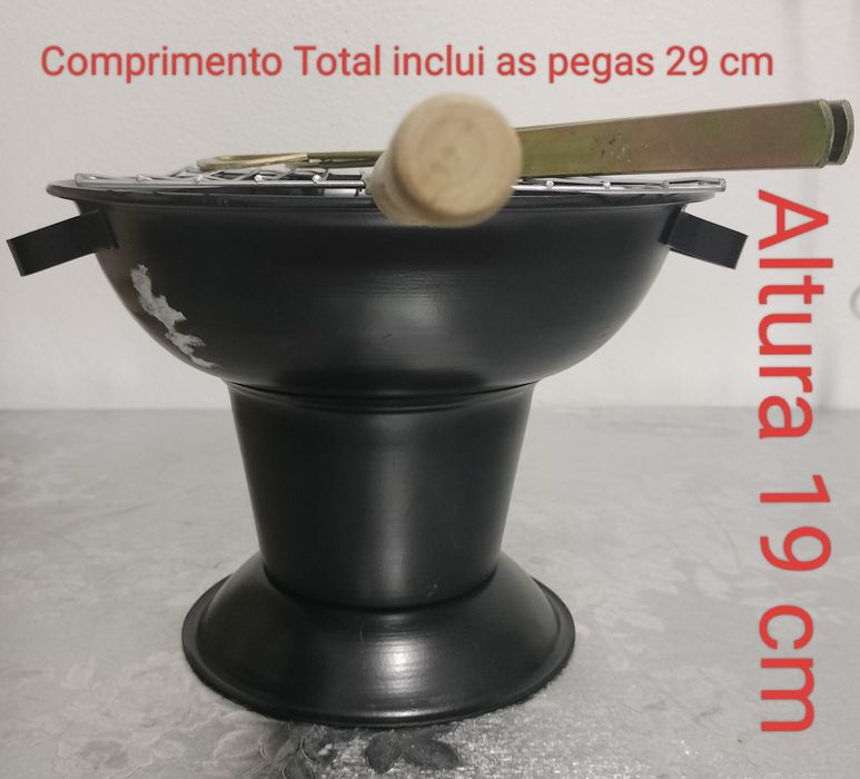 Assador de carvão