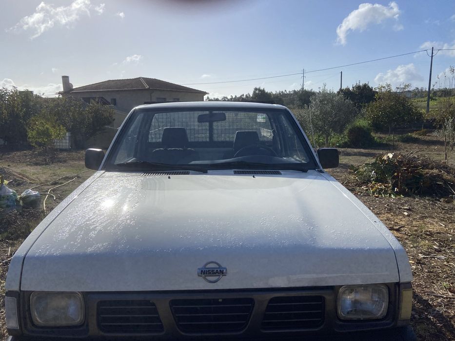 Vendo carrinha nissan 4x4 de 1996 120.000 Kilometros 2 lugares inspessao e revisao feitos kite maos livres — photo 5