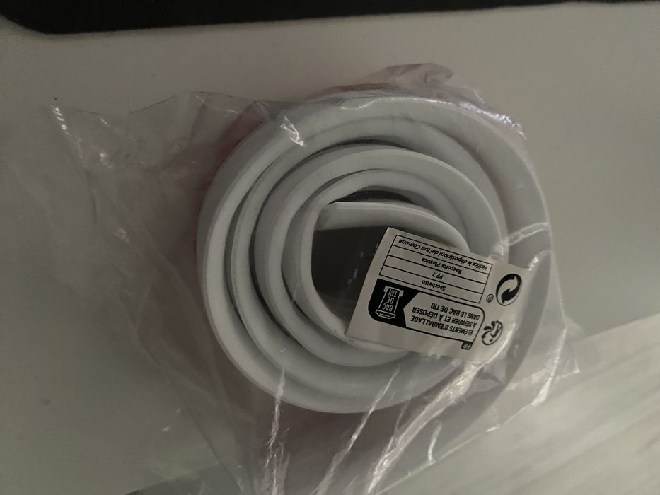 Taśma uszczelniająca do drzwi