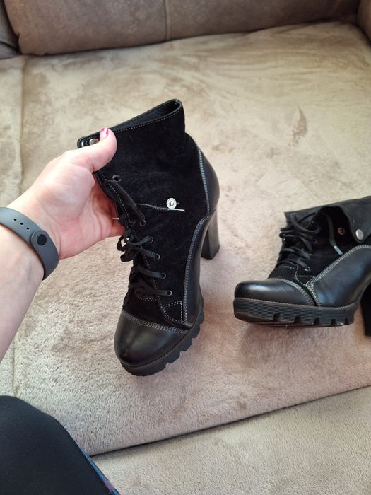 Продам кожанные сапоги Весна Шкіряні