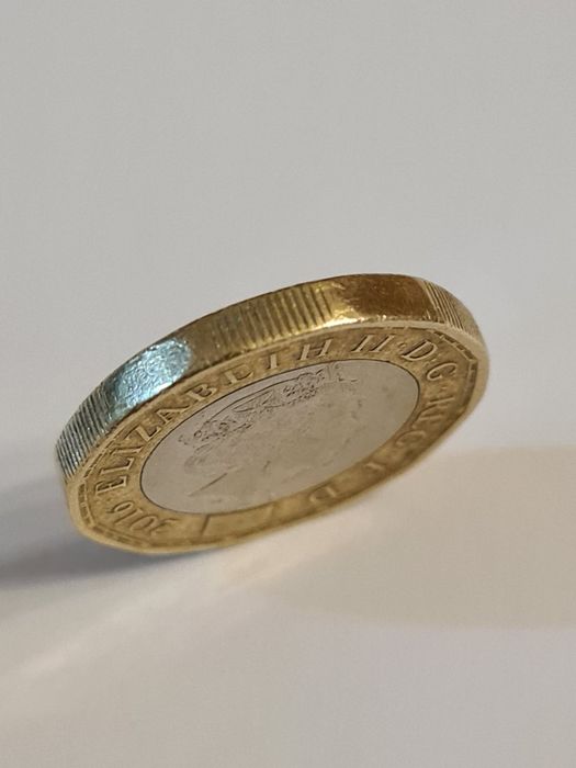 Moeda one pound Elizabeth II, 2016