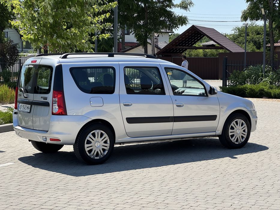 Dacia Logan Mcv 1.6 бензин/газ 2010
